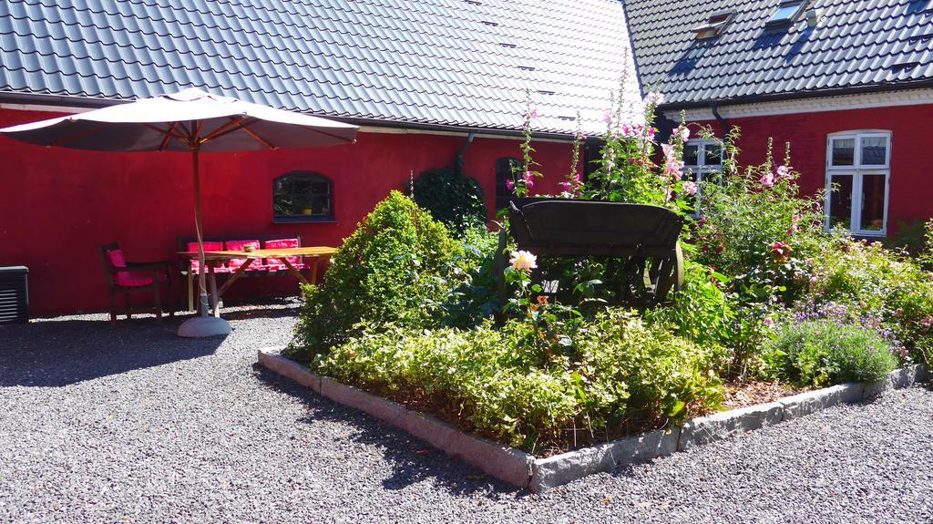 Bakkelund Bed & Breakfast Borre Exterior photo